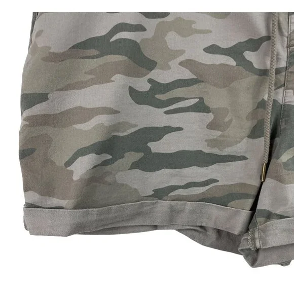 Time & Tru Womens Size XXXL (22) Camo Camouflage Shorts Elastic Waist Drawstring - Picture 5 of 10